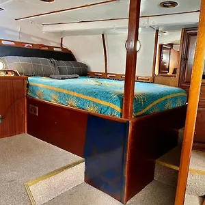 Salidas En Barco Bateau-hôtel